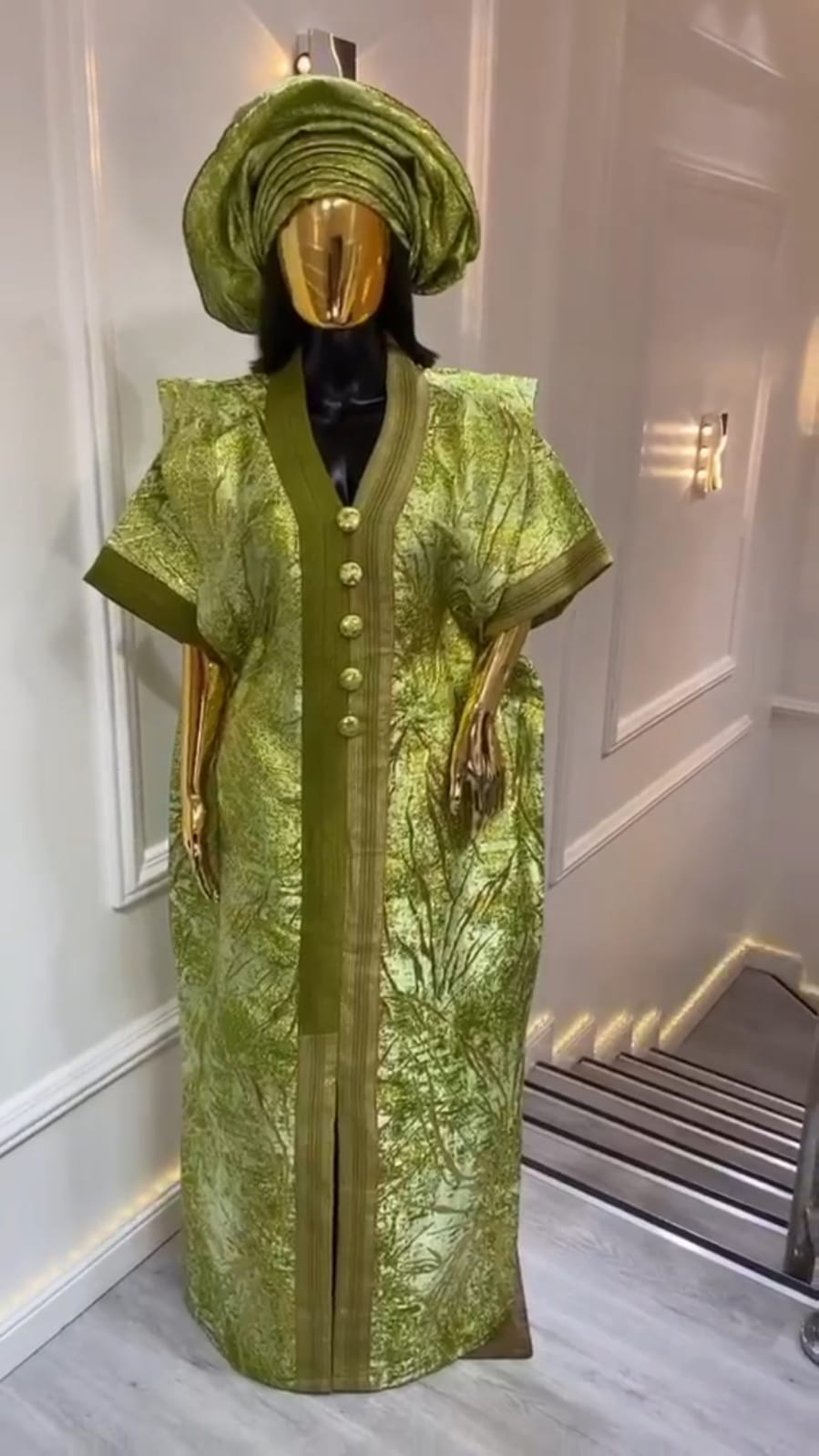UMUNDE Brocade Damask Bubu – Luxury Olive Green & Gold Metallic Jacquard Free Size African Bubu Kaftan Maxi Dress with Statement Buttons & Matching Headwrap